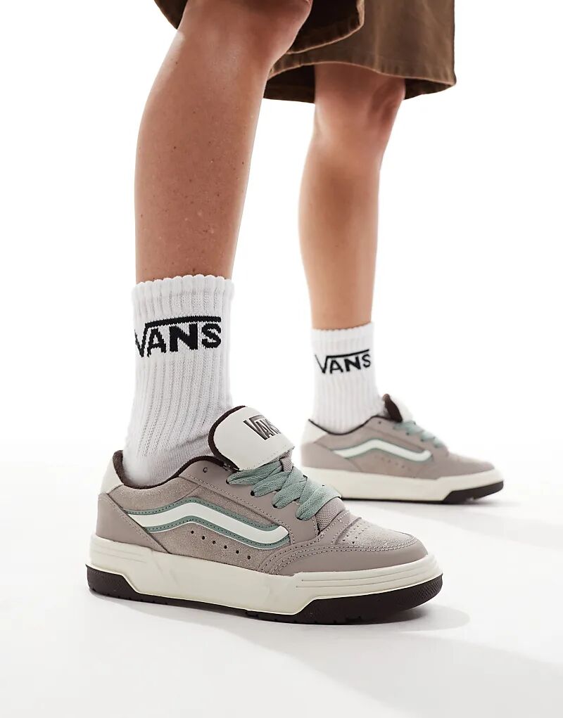 Кроссовки hylane из массивной замши светло-серого цвета Vans