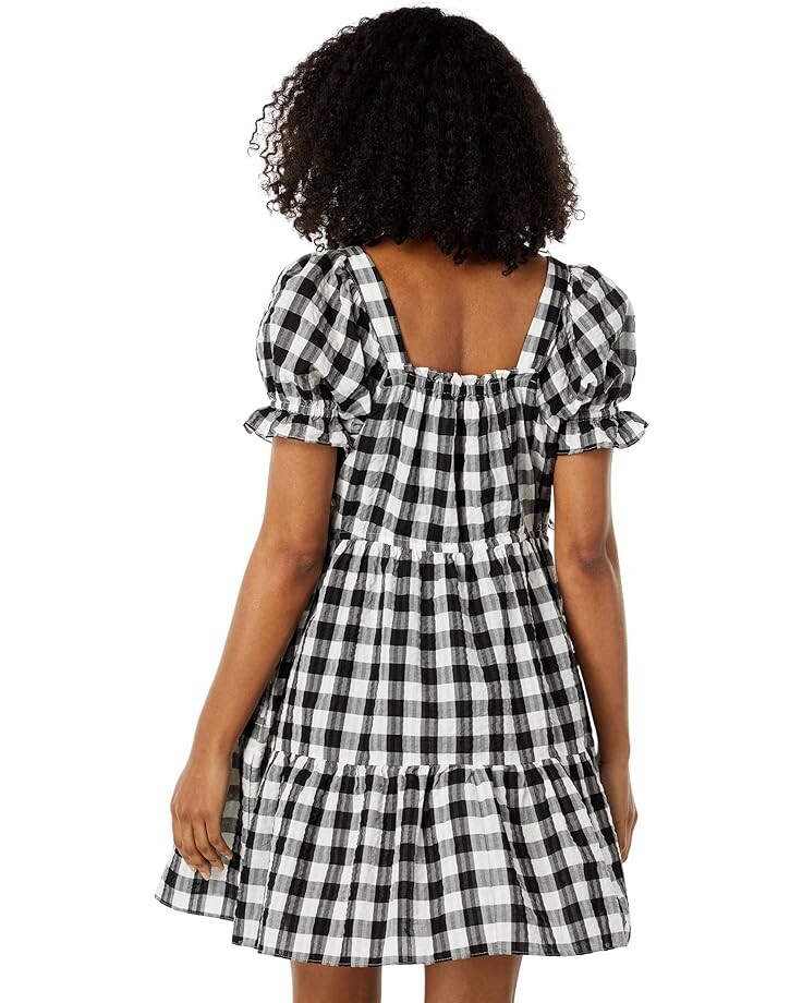 

Платье Madewell Square-Neck Tiered Mini Dress in Gingham Seersucker, реальный черный