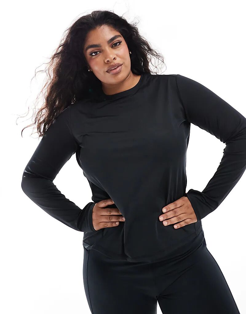 

Футболка для бега Curve Icon с длинными рукавами черного цвета ASOS 4505