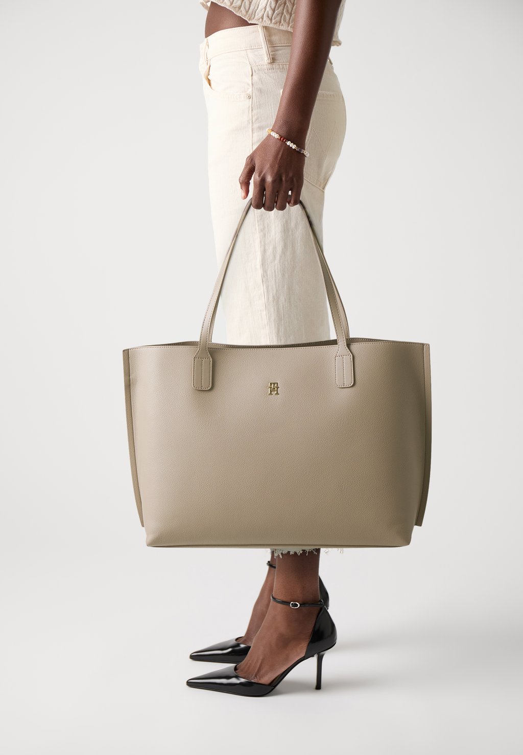 

Сумка-тоут DISTINCT TOTE SET Tommy Hilfiger, серо-коричневый