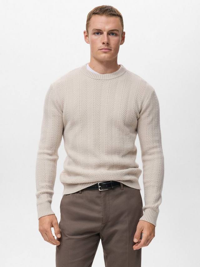 

Свитер с вязкой «елочка» и круглым вырезом Mango, Light Beige