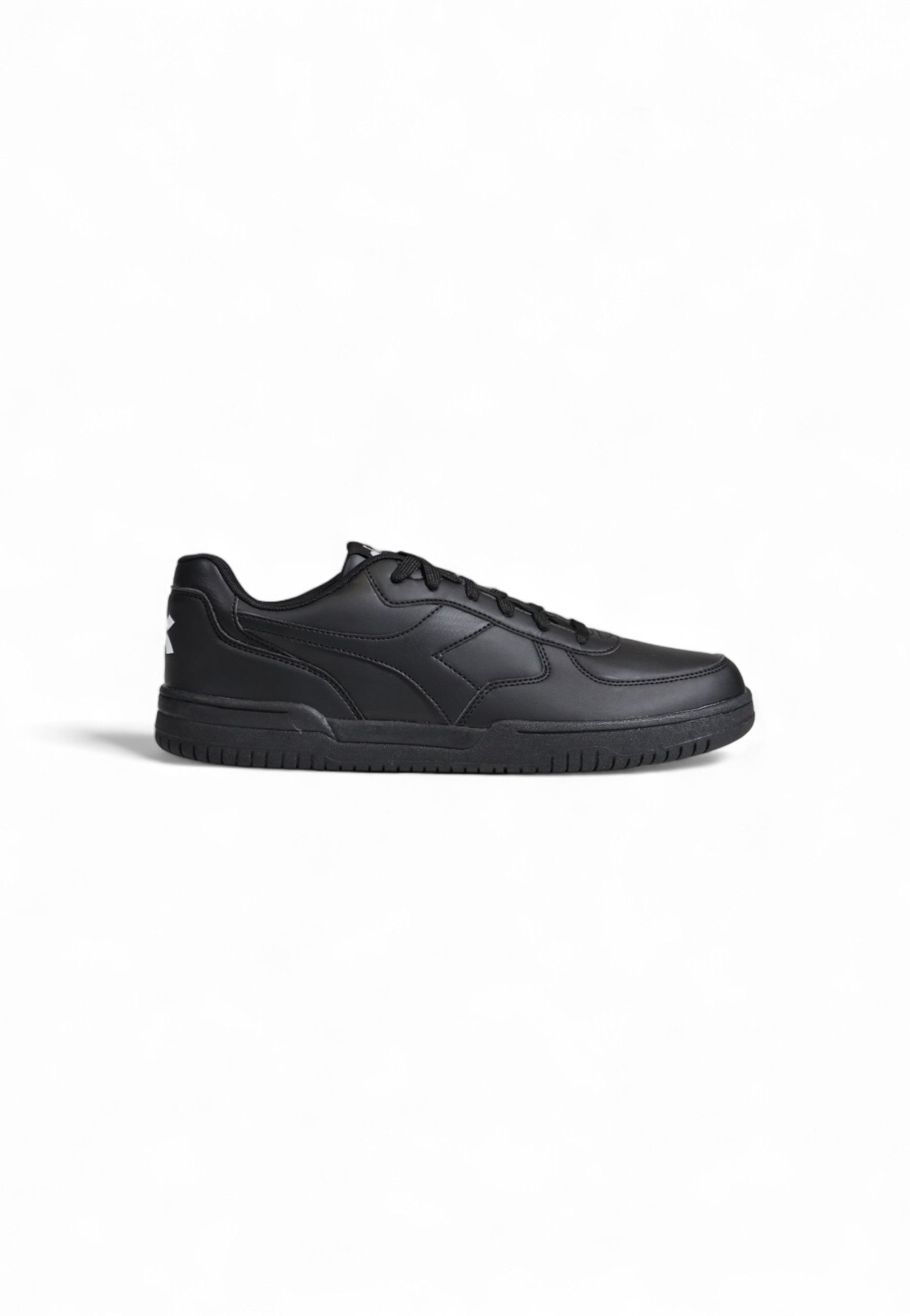 

Кроссовки Diadora кожаные, черный