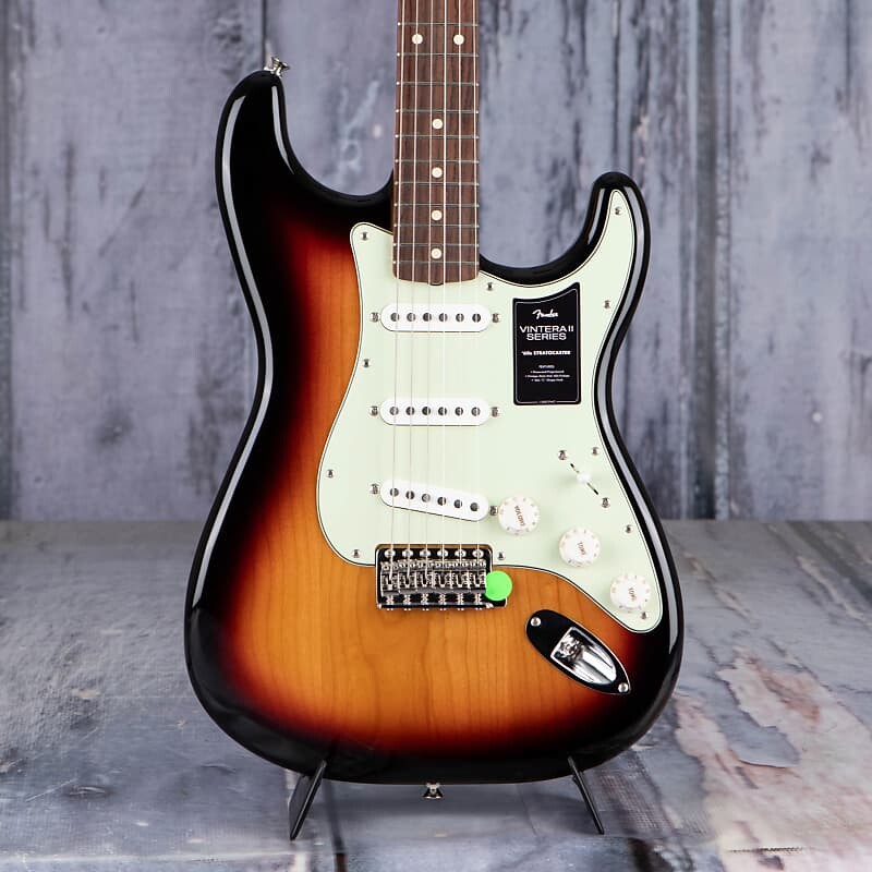 

Электрогитара Fender Vintera II '60s Stratocaster, 3-Color Sunburst