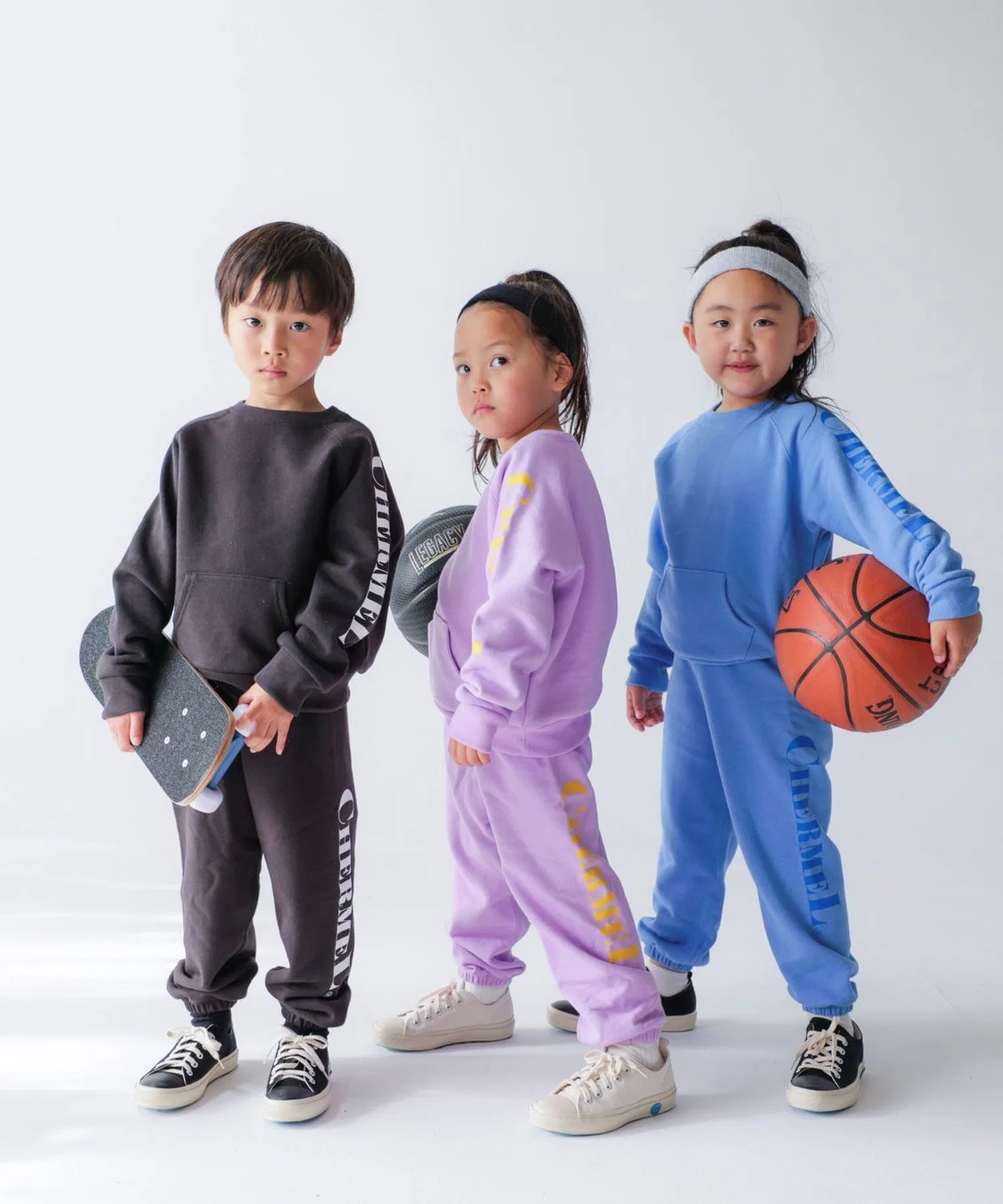 Детские хлопковые брюки CHERMEL Easy Pants с логотипом лавандовые — фото 3