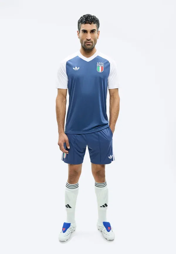 Футболка Adidas Originals Italy 26 away pre match national team wear, цвет ночной морской — фото 2