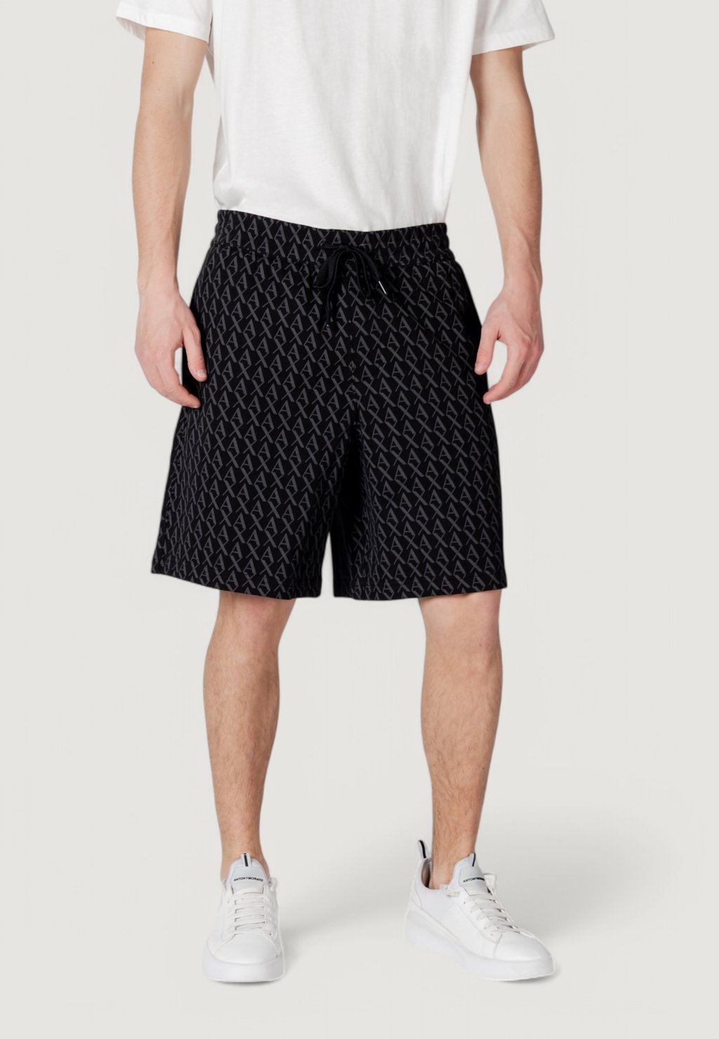

Шорты Armani Exchange, черный