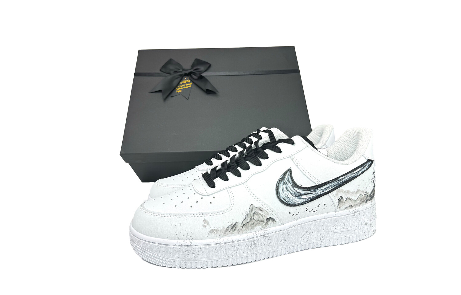 

Мужские кроссовки для скейтбординга Nike Air Force 1, Black/White