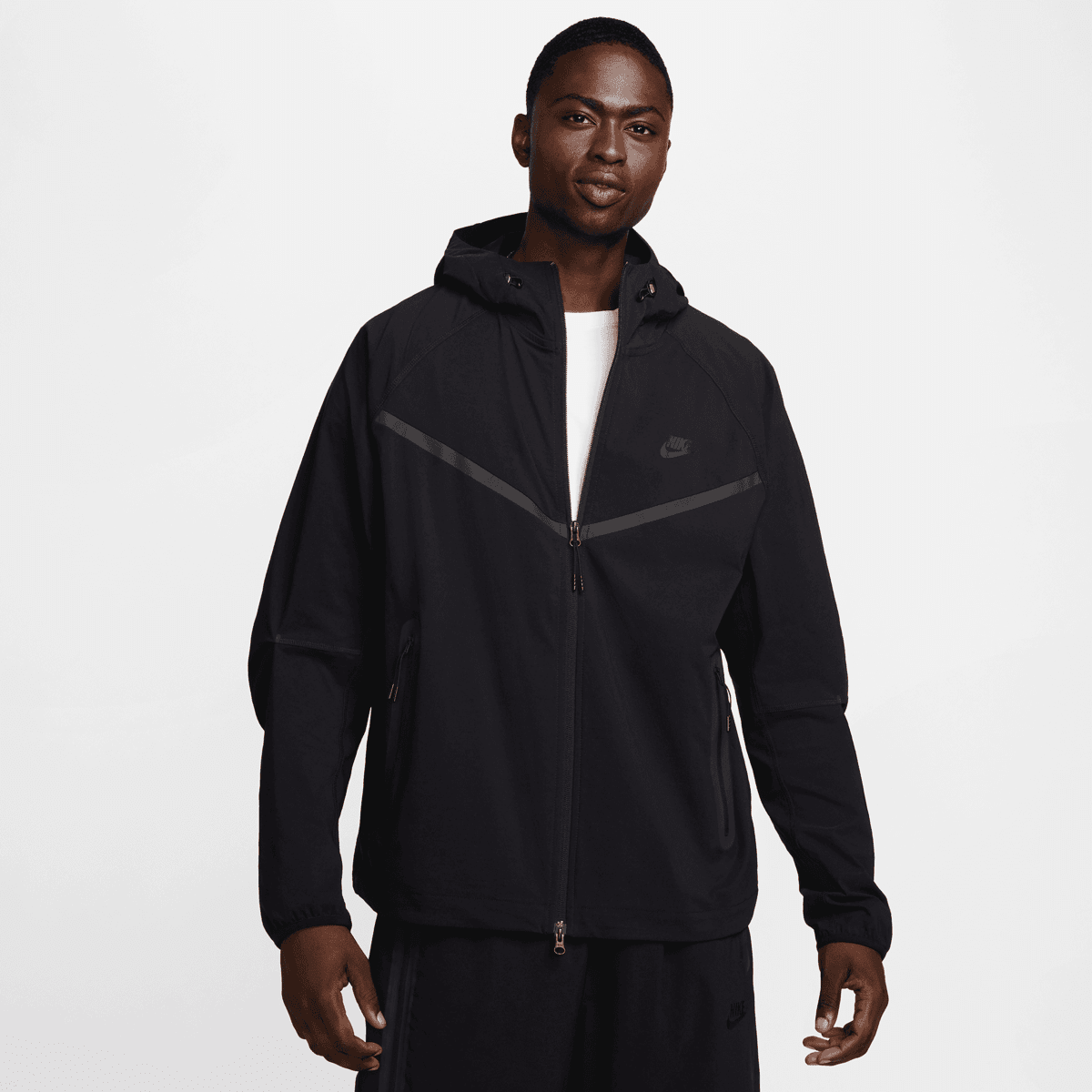 

Куртка Nike Tech Woven Windrunner Full-Zip Jacket, черный