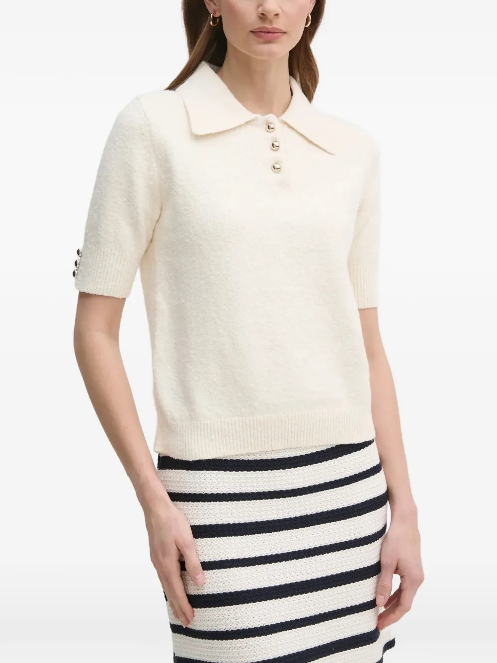 

Вязаное изделие на пуговицах Oui, белый