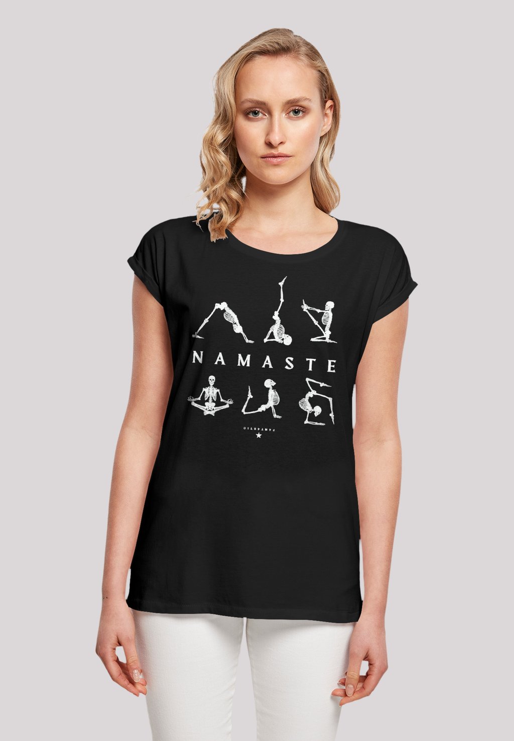 

Футболка с принтом NAMASTE YOGA SKELETT HALLOWEEN F4NT4STIC, черный