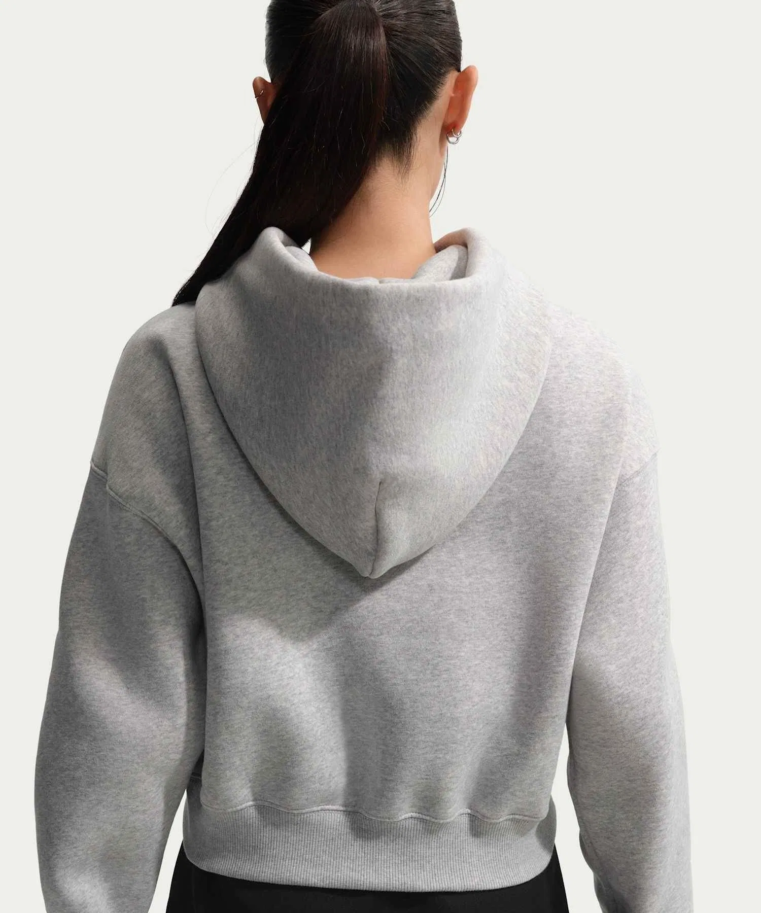 Женская укороченная толстовка Nike Phoenix Fleece Oversized IF0259-043 Pure Platinum — фото 3