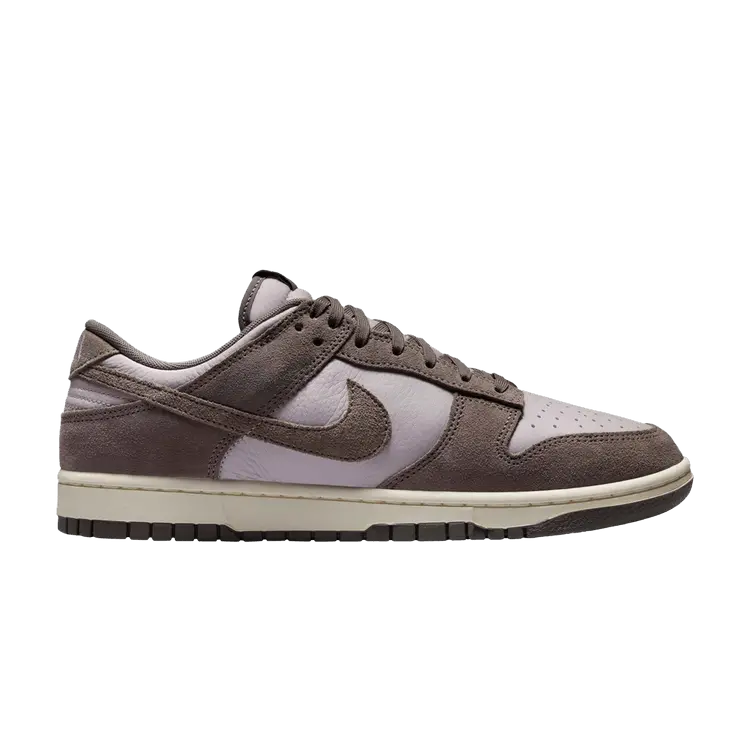 

Кроссовки Nike Dunk Low SE Platinum Violet Cave Stone, фиолетовый