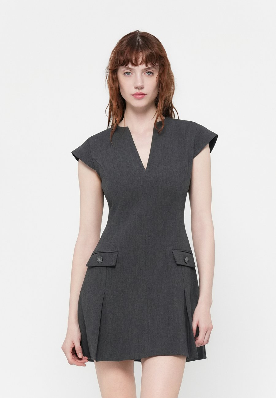 

Платье Guess JOANDRA MINI DRESS, Dark Grey/Grey