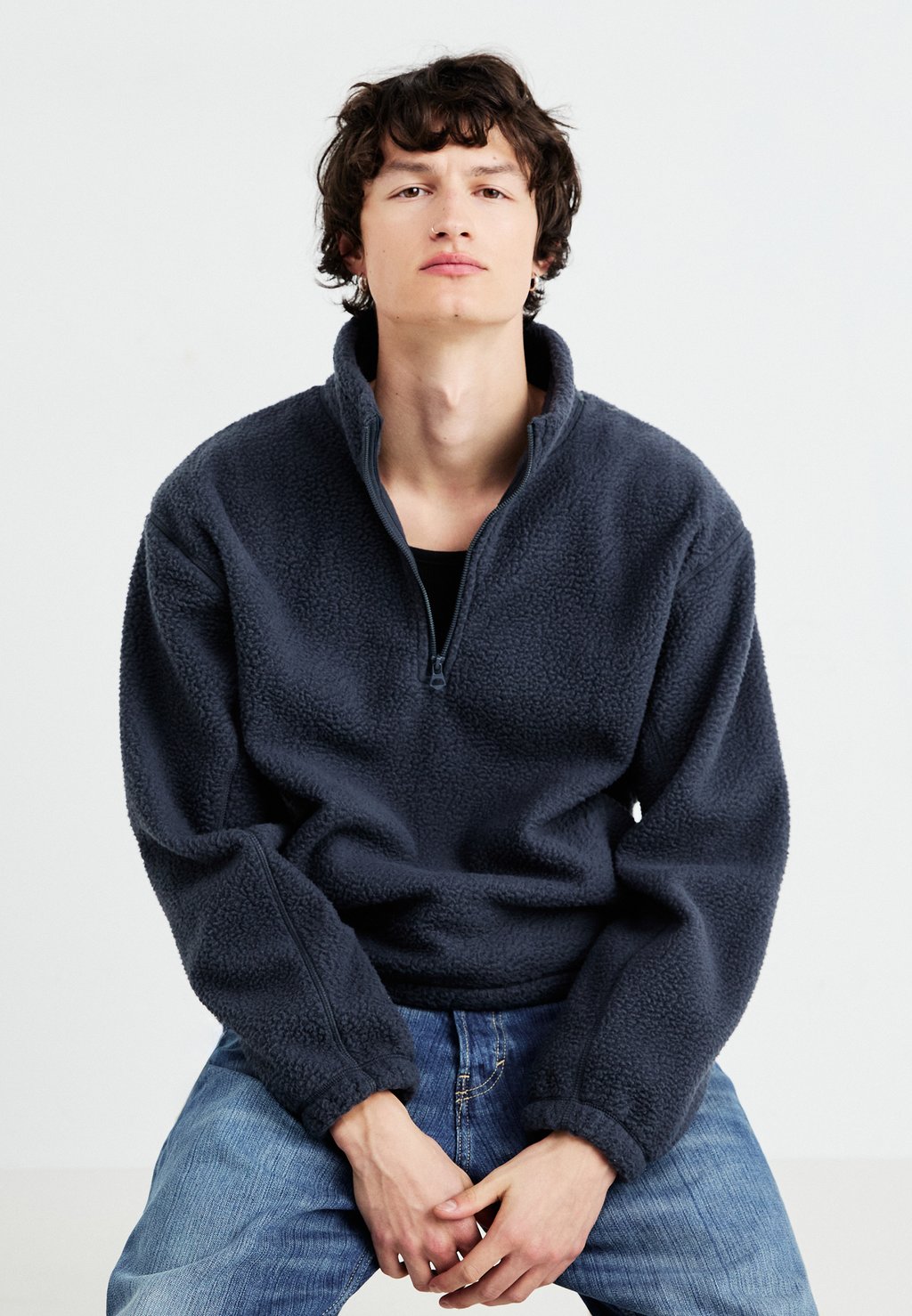 

Флисовый джемпер HALF ZIP Weekday, темно-синий
