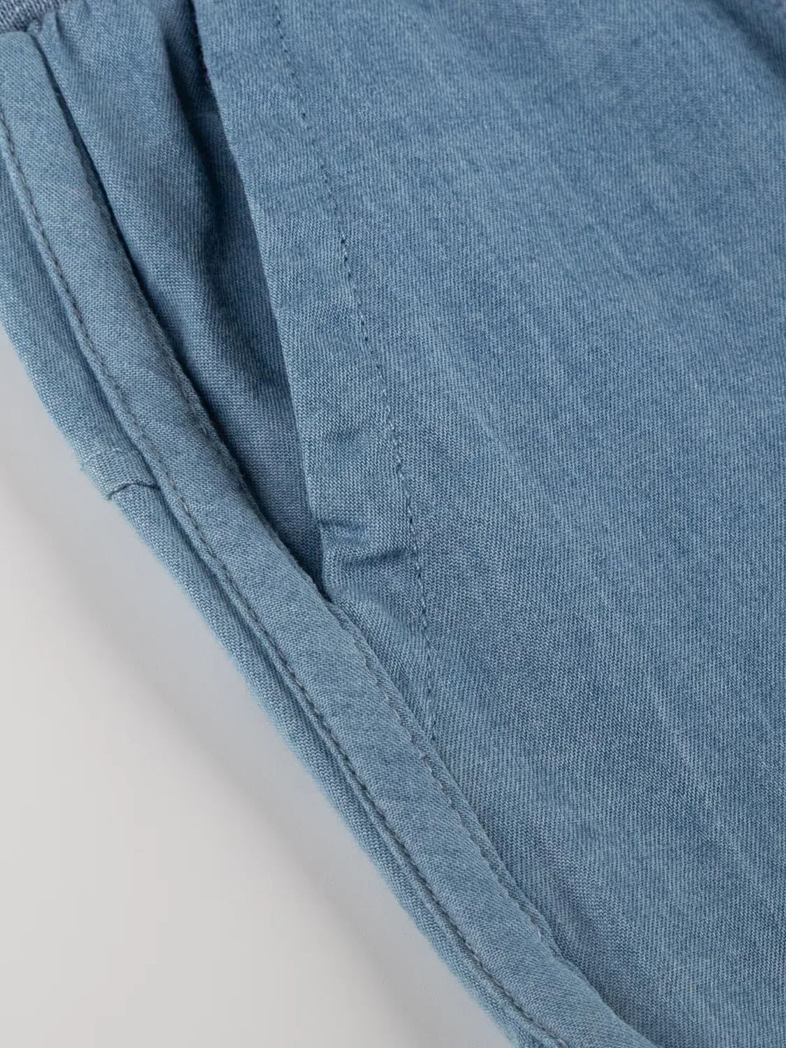 Джинсовые брюки Sigikid Regular Pants Chambray-Shorts Savanne синего цвета — фото 4