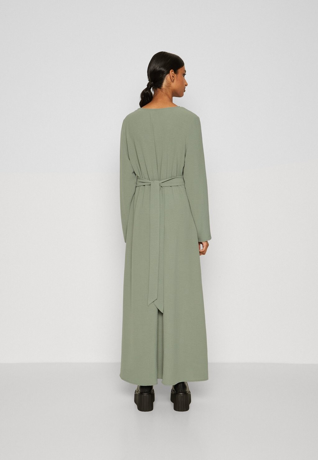

Платье макси Vmalva V Neck Dress Vero Moda, зеленый