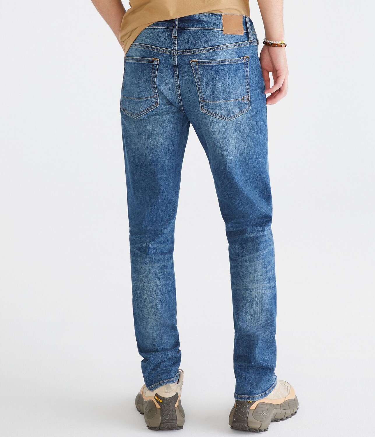 

Джинсы Aeropostale Slim, цвет Medium Wash