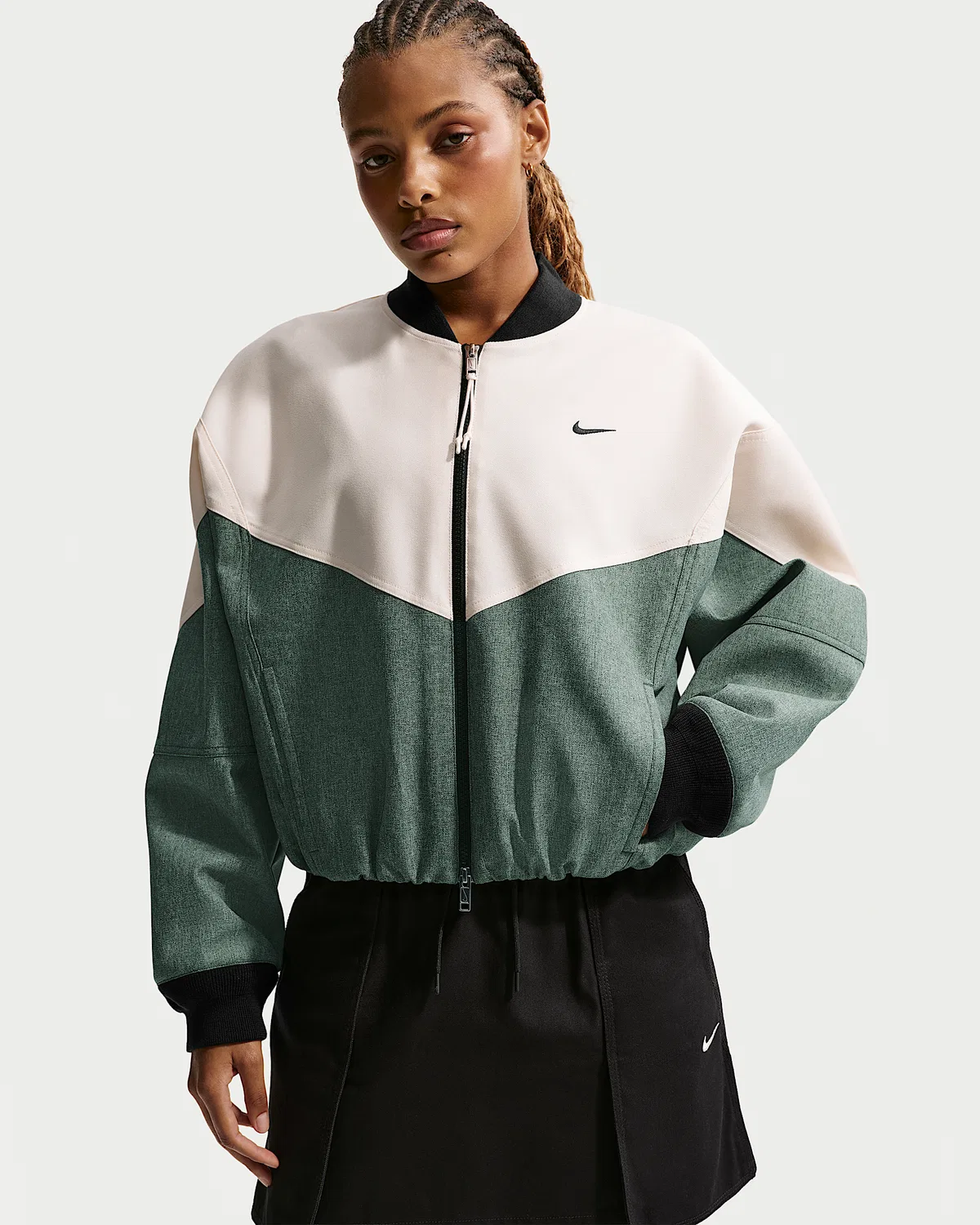 Женская оверсайз бомбер Nike Sportswear, Fir/Chalk/Black