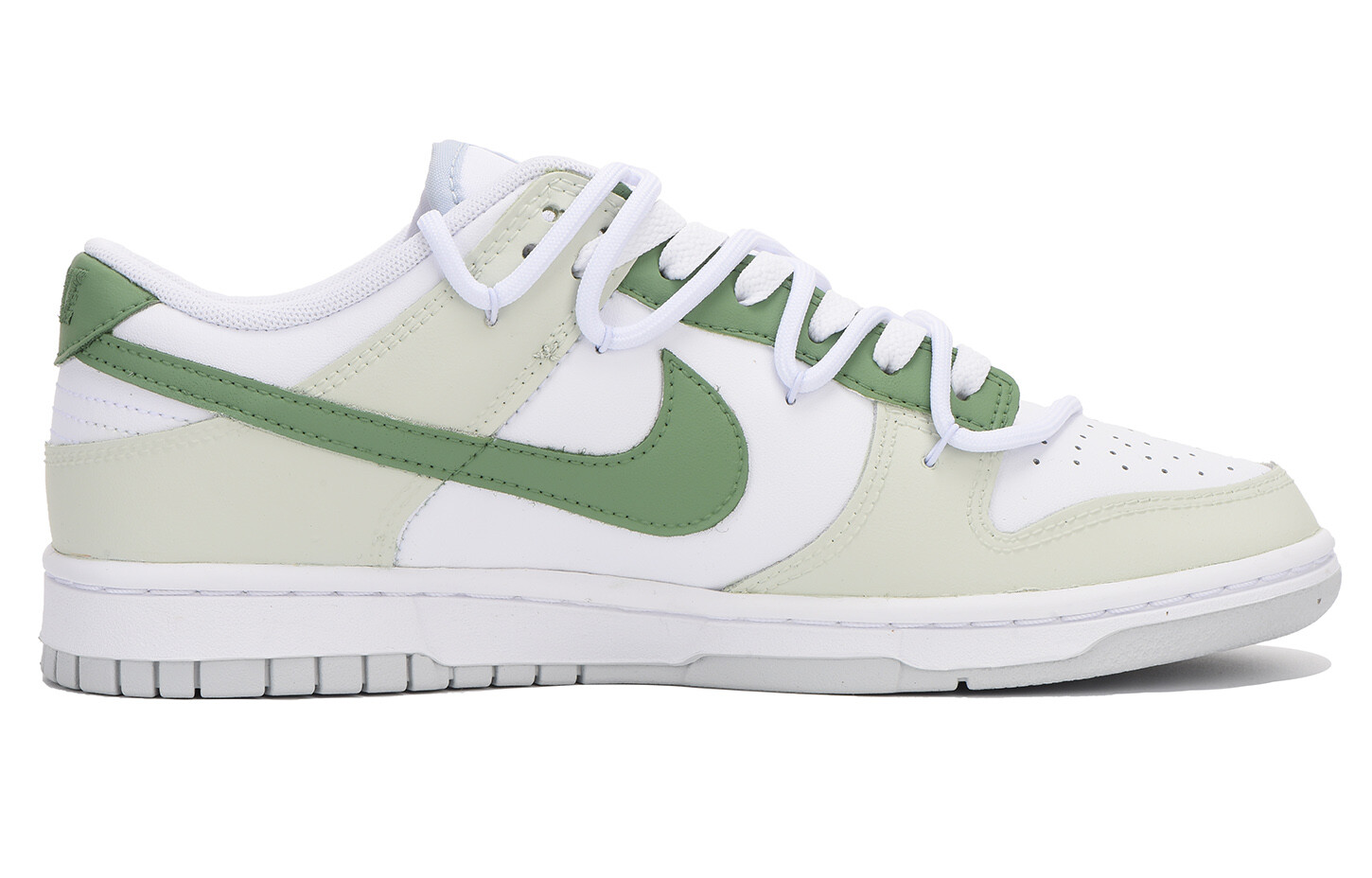 

Кроссовки Nike Dunk Skateboard Shoes Women's Low-Top White