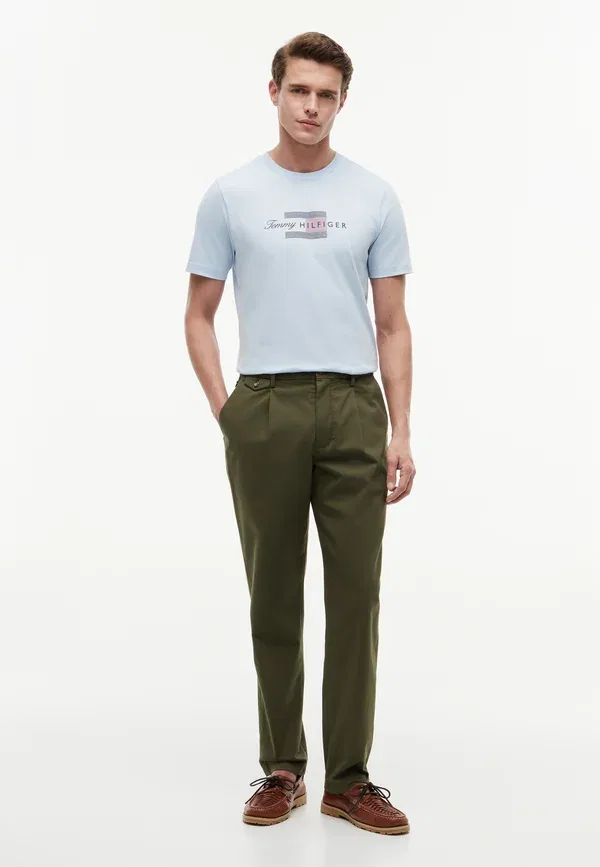Футболка Tommy Hilfiger Script Flag Regular Tee Brand Love Print, голубой бриз — фото 2