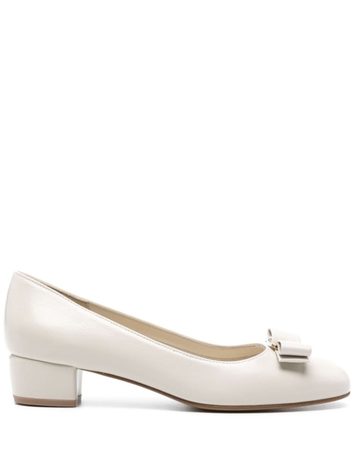 

35-мм носовые туфли Vara Ferragamo, нейтральный цвет