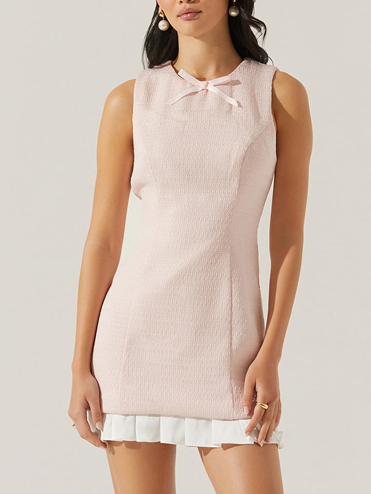 

Платье Себрина Astr The Label, розовый