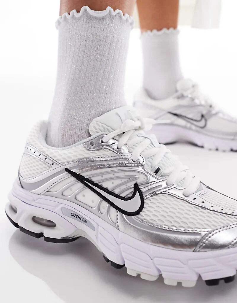 Кроссовки унисекс Nike Air Max Moto 2K белого и серебристого цветов — фото 3