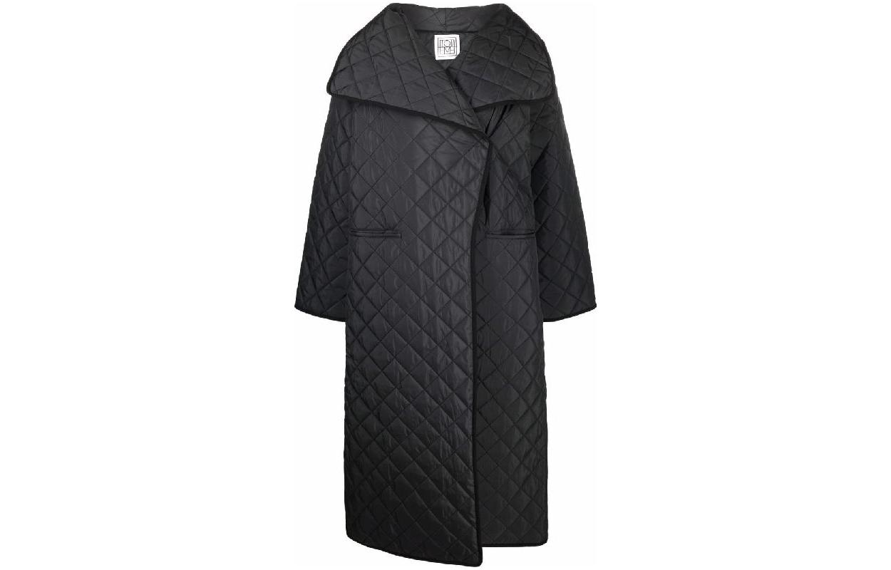 

Укороченное стеганое пальто-кокон TOTEME, черный