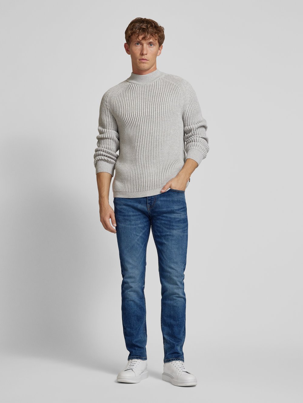 

Джинсы Slim fit с 5 карманами, модель «Delaware» BOSS Orange