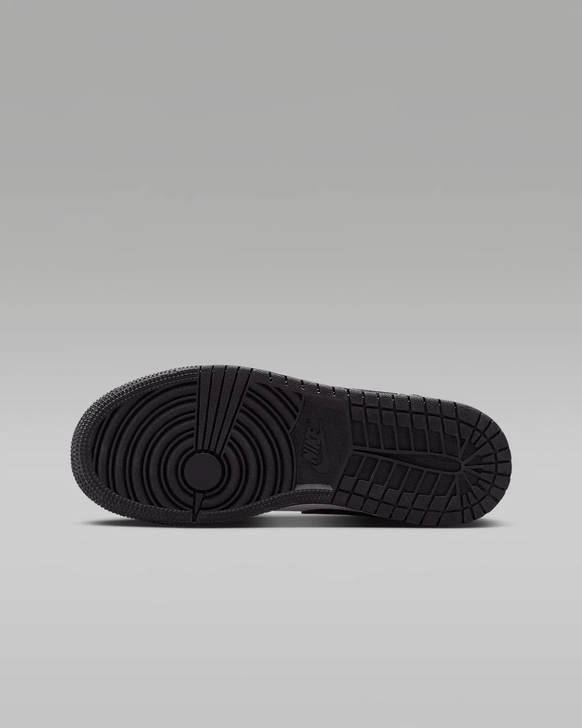 Кроссовки Air Jordan 1 Low для детей старшего возраста, Black/Summit White/Infrared 23/Black — фото 2