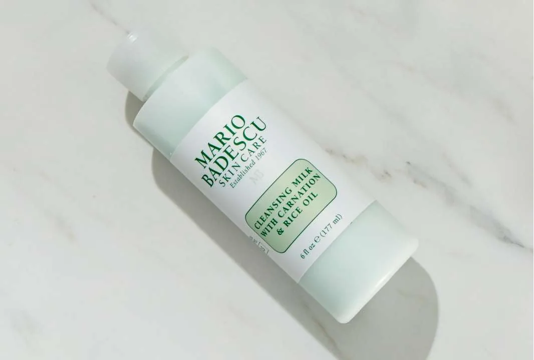 Молочко для умывания Mario Badescu — Очищающее молочко с гвоздикой, рисовым маслом и витамином Е - не требующее смывания, 177 мл — фото 3