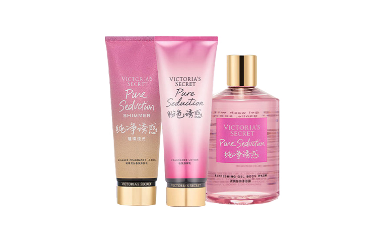 

Набор лосьонов для тела Aqua Kiss успокаивающий кожу 236мл+236мл+300мл Victoria's Secret