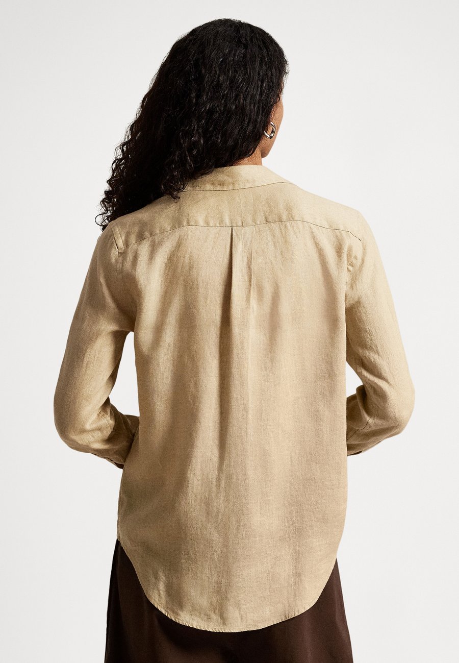 Блуза Polo Ralph Lauren CLASSIC FIT LINEN SHIRT, Coastal Beige/Camel — фото 3