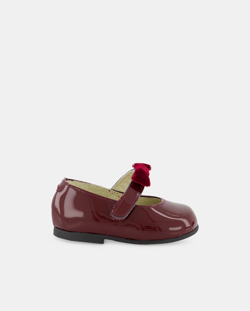 

Лакированная кожа Мэри Джейн для девочки с бархатным бантиком Leon Shoes, бордо