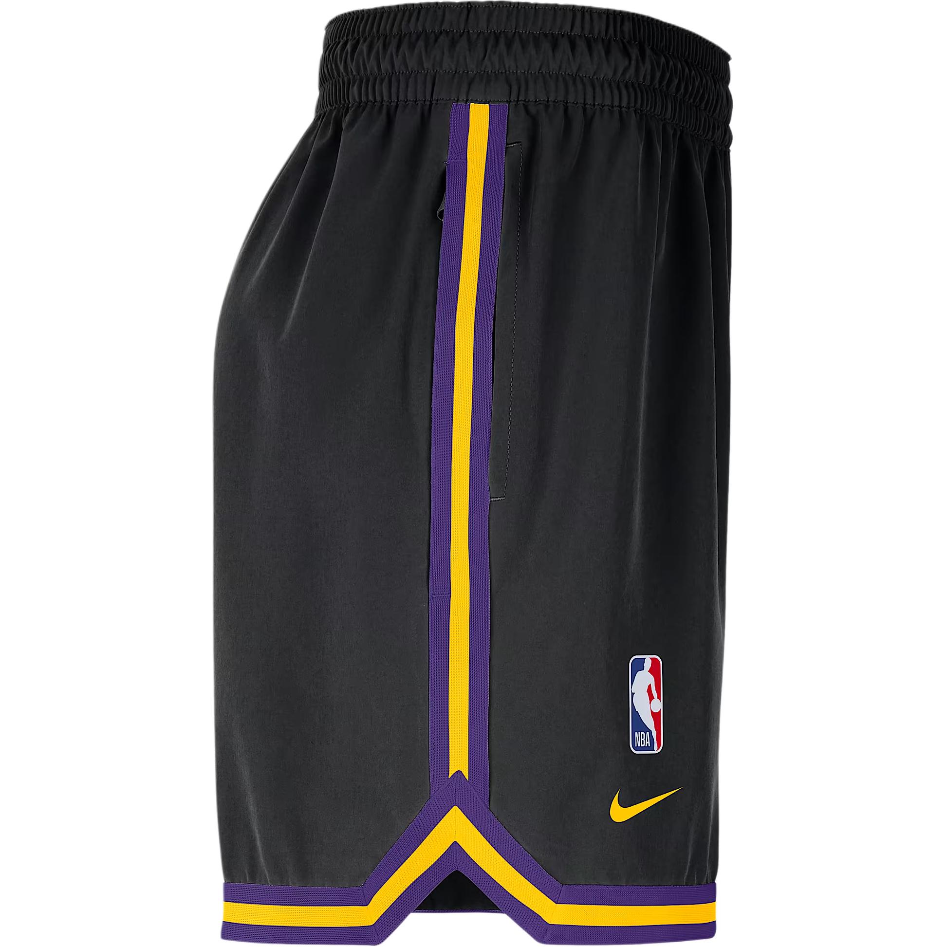 Мужские шорты Los Angeles Lakers DNA Dri FIT NBA 6' UV Woven Shorts Nike, черный/all-over фиолетовый/amarillo желтый/amarillo желтый — фото 3