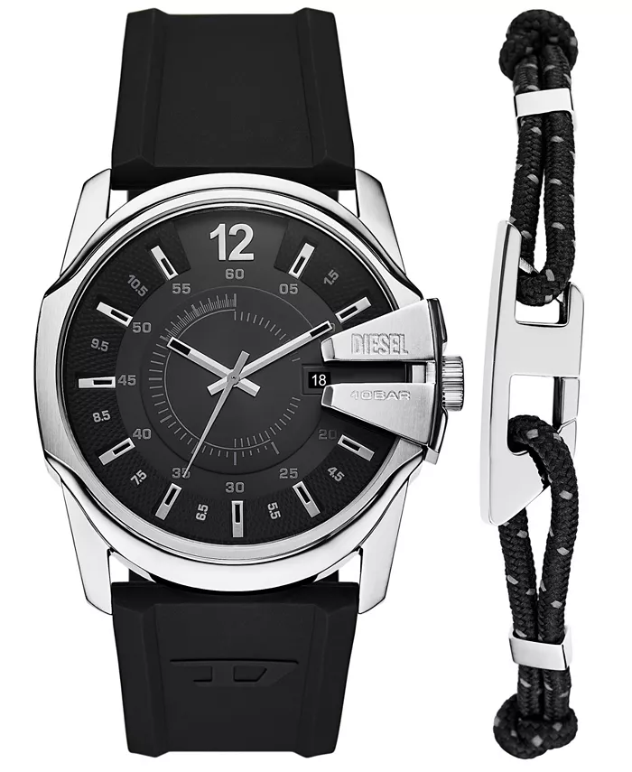 

Мужские часы Master Chief Quartz с тремя стрелками и датой черный силикон подарочный набор 43mm Diesel