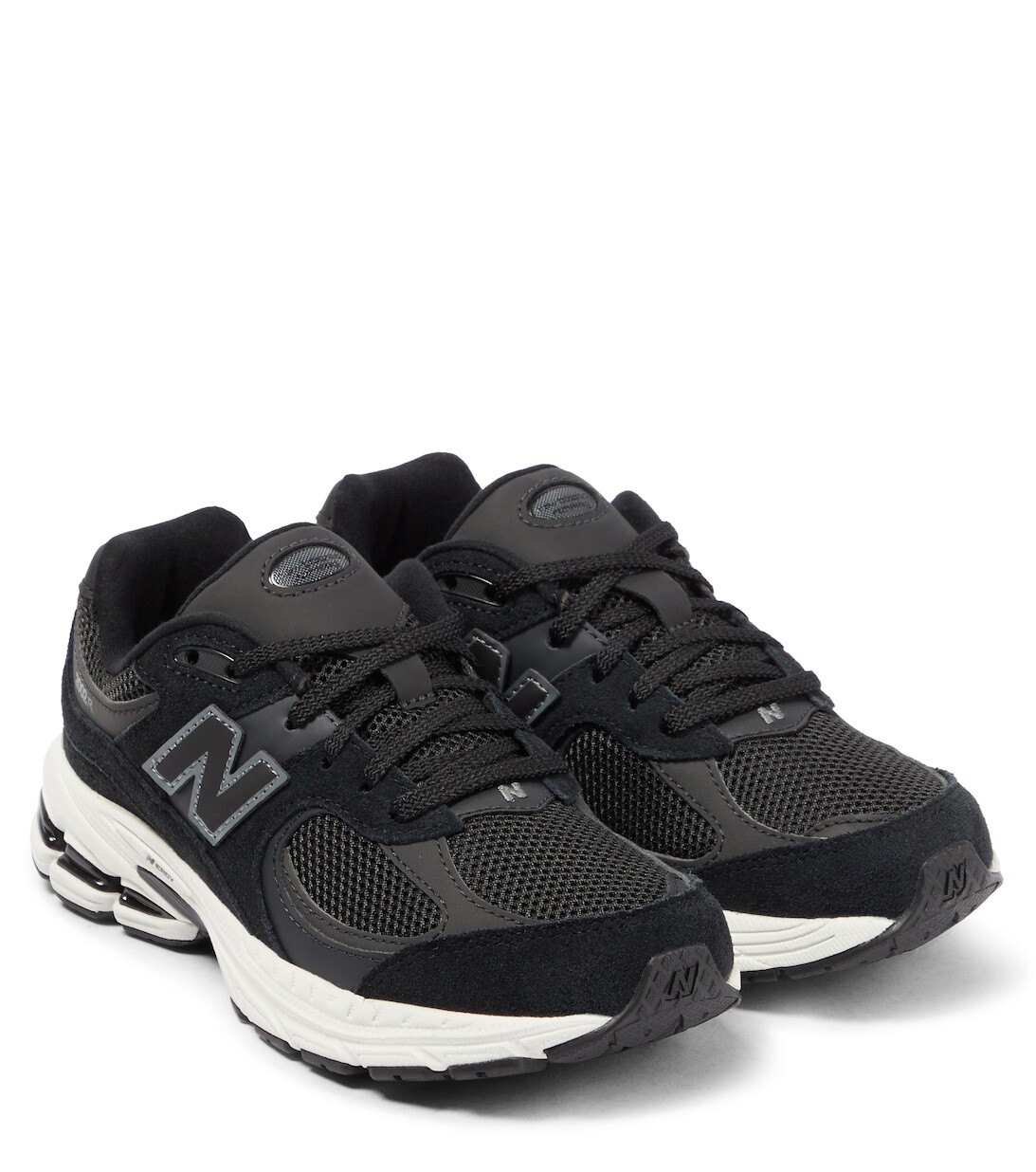 

Кроссовки 2002 года New Balance, черный