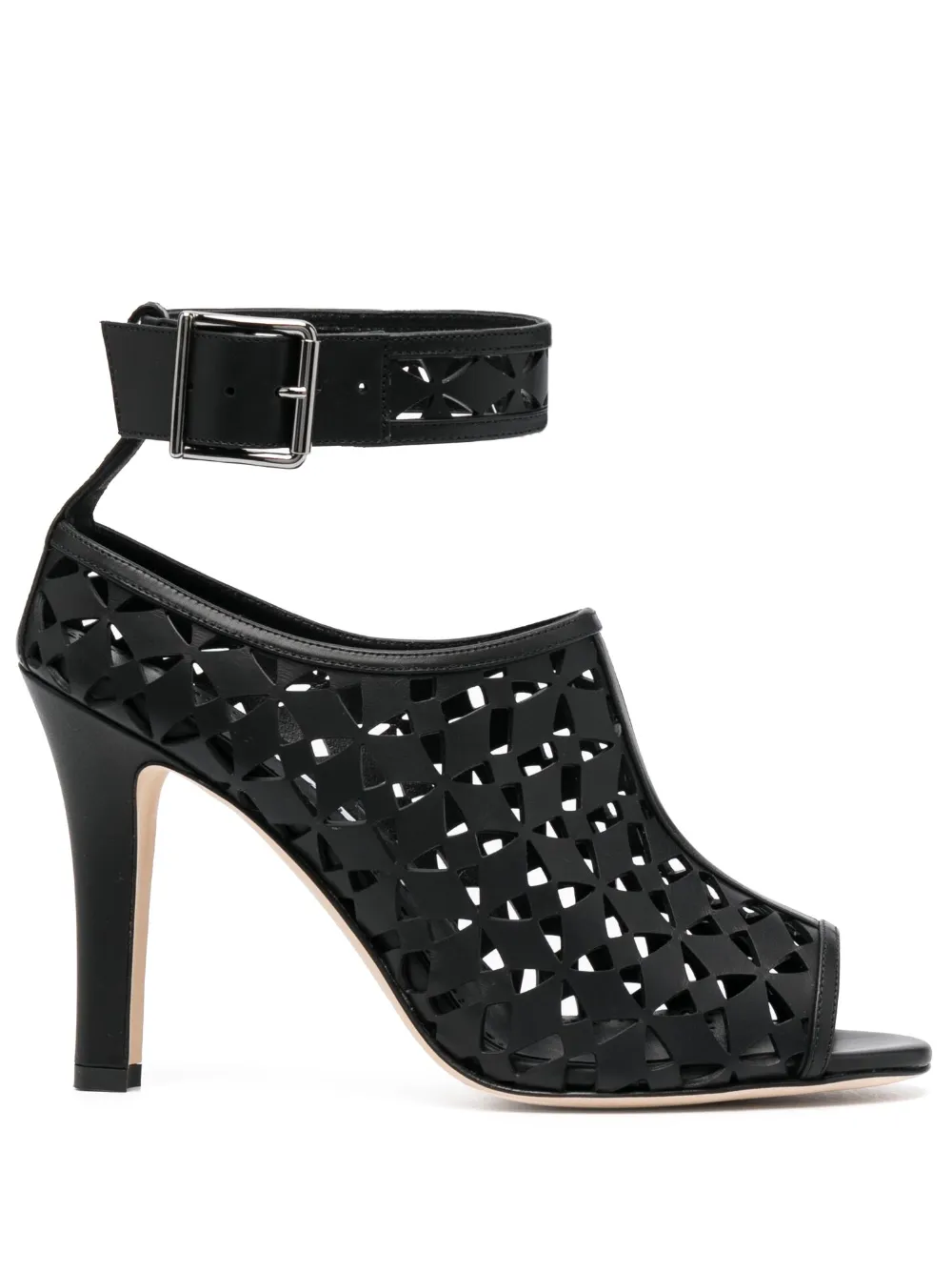 Босоножки Tingah 105 с вырезами Manolo Blahnik, черный
