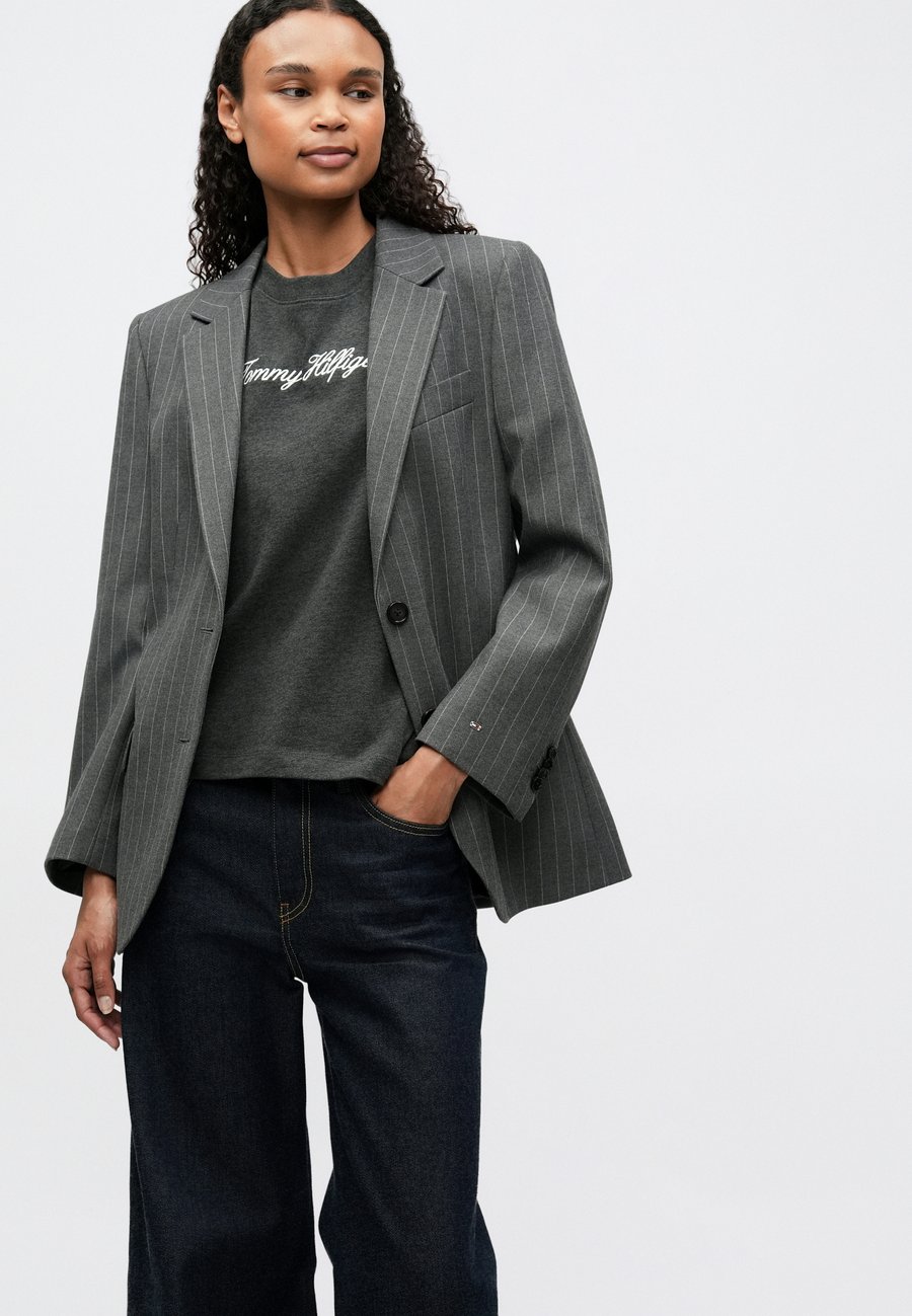 Футболка Tommy Hilfiger SCRIPT TEE, Dark Grey Heather/Dark Grey — фото 4