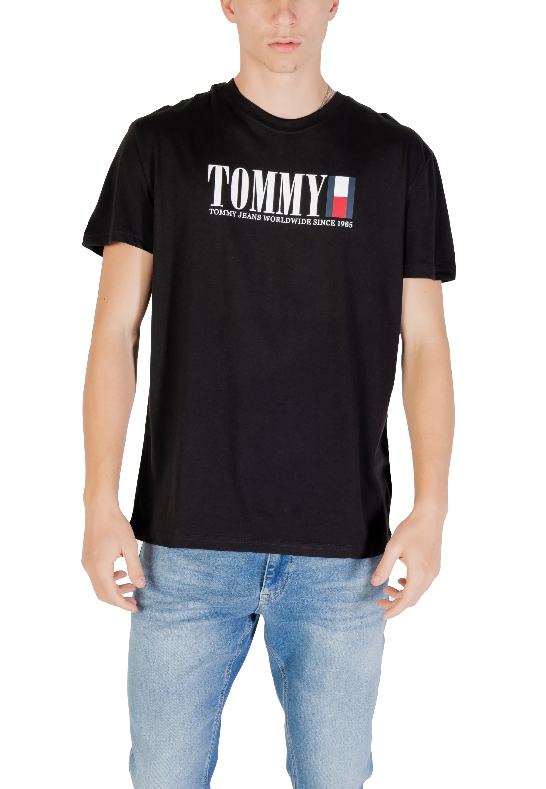 

Футболка Tommy Jeans, black