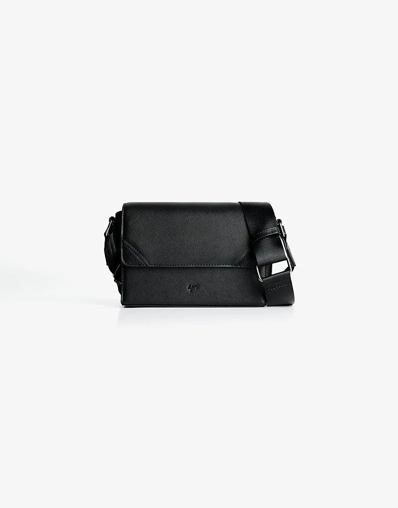 

Сумка Bershka Crossbody черного цвета