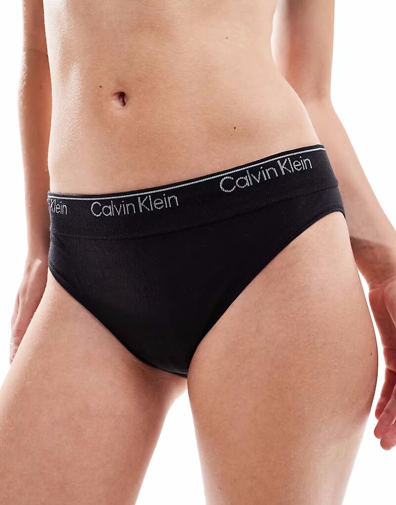 

Бюстгальтеры-бикини Modern Seamless черного цвета Calvin Klein