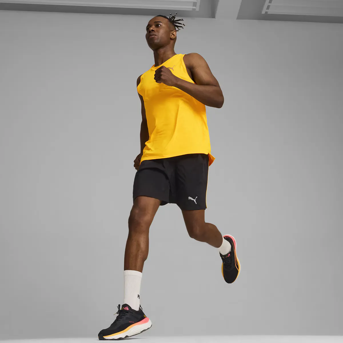 

Короткие штаны Puma Men's Run Favorite Velocity 7" M, черный
