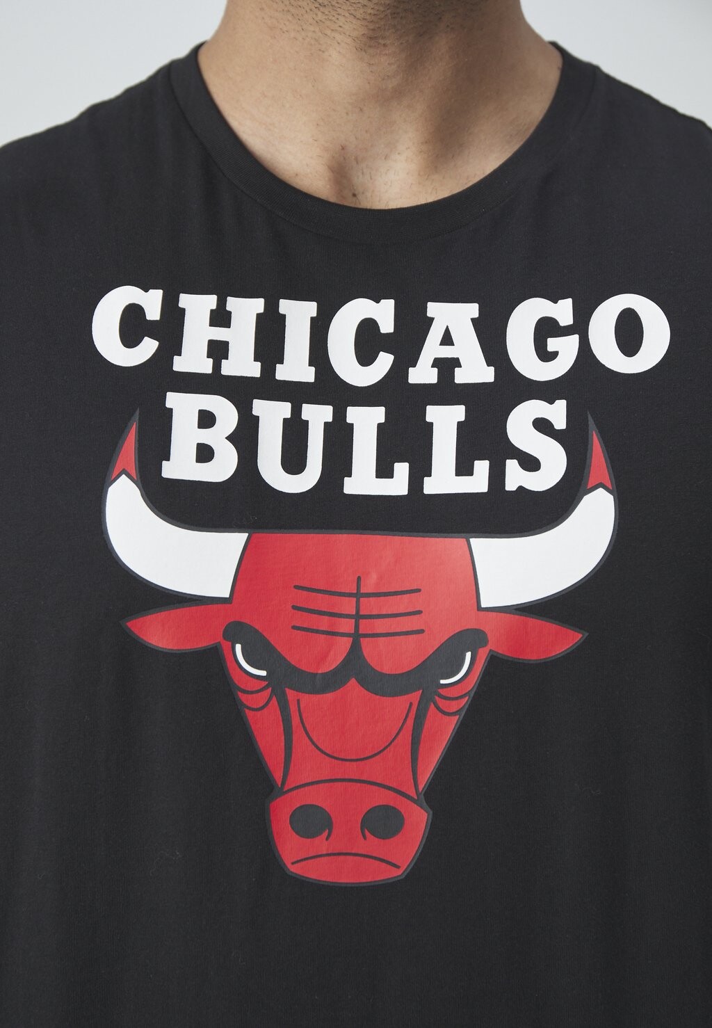 

Клубная одежда Nba Chicago Bulls Color Block Tee New Era, черный/красный