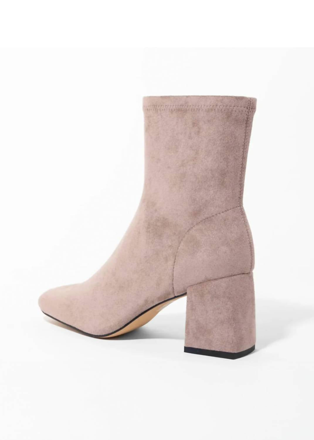 Женские ботинки Carina на каблуке в цвете тауп из замши SILENT D, Taupe Suede — фото 2