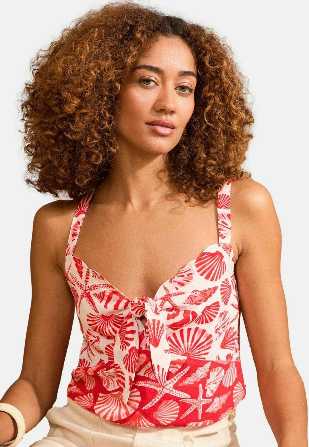 

Топ REGULAR FIT FRONT CAMI - Blouse Love & Roses, красный