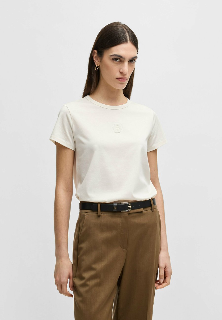 

Футболка BOSS Basic T-shirt, Natural Eighteen/White, Белый, Футболка BOSS Basic T-shirt, Natural Eighteen/White