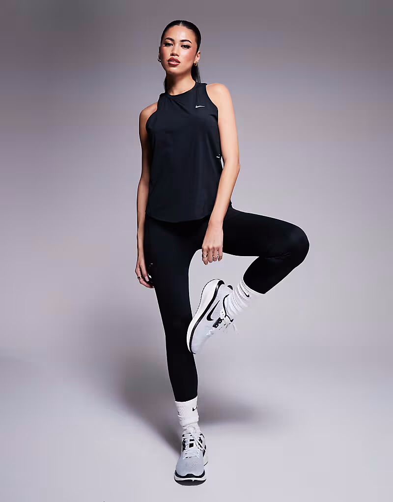 Топ Nike Running Swift Dri-FIT черного цвета — фото 3