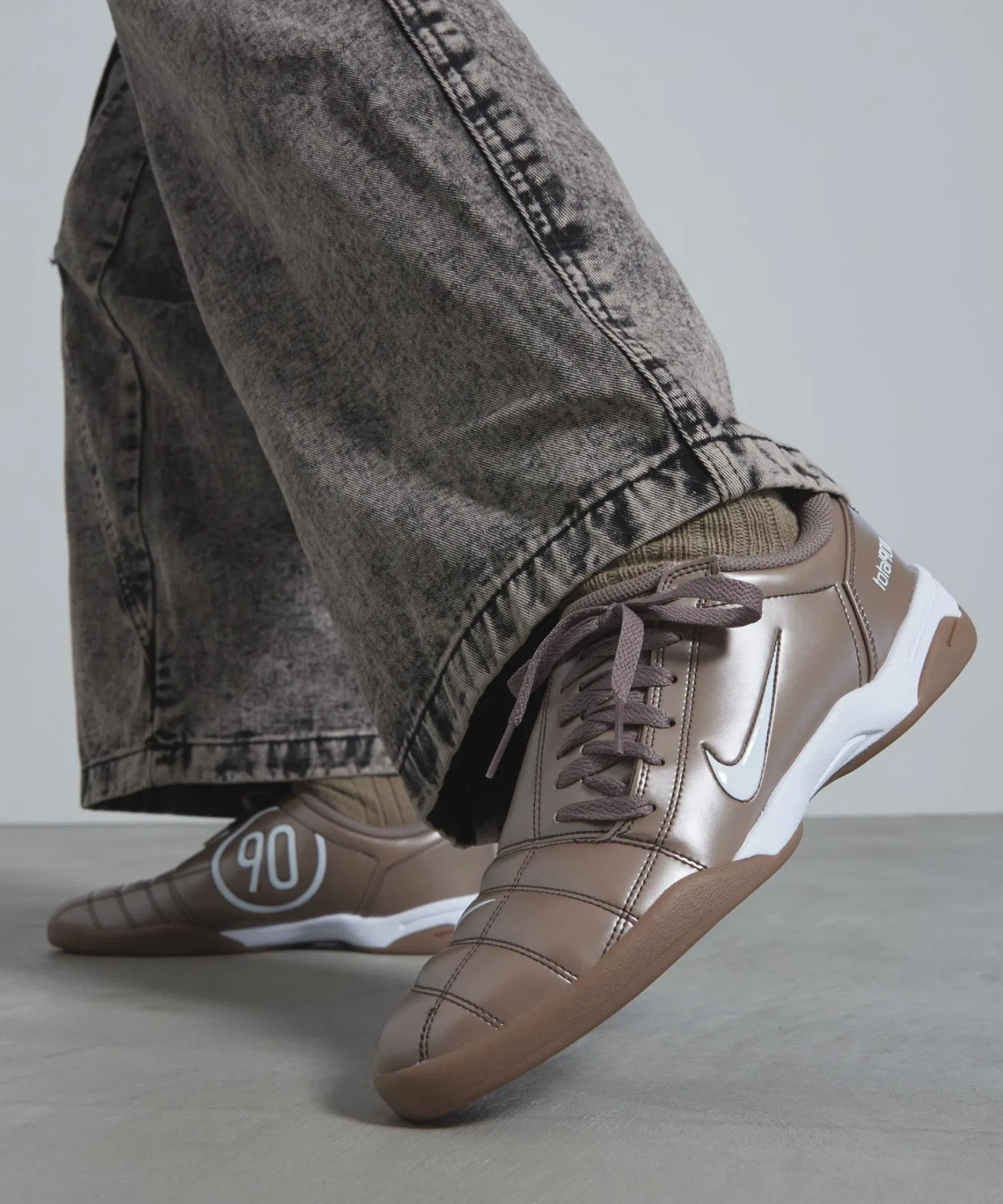 Унисекс кроссовки Nike Total 90 из искусственной кожи Mink Brown