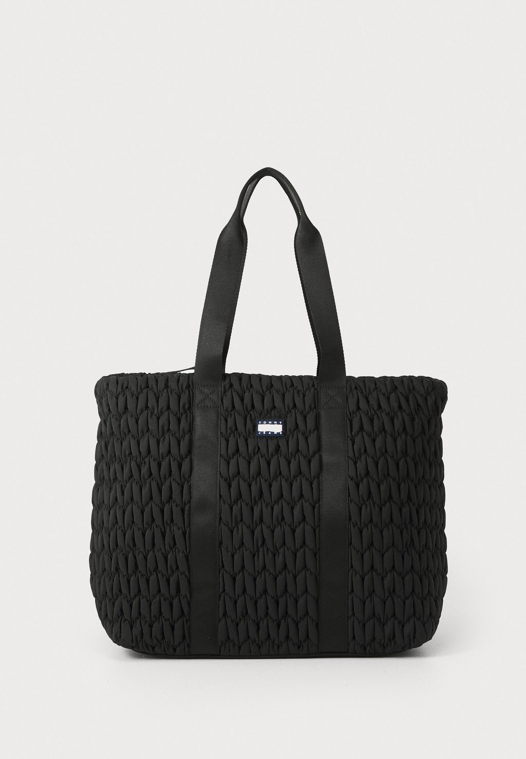 

Сумка-тоут URBAN QUILTED TOTE Tommy Jeans, черный